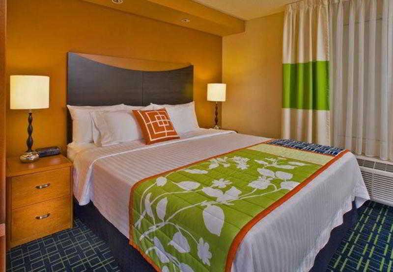 Fairfield Inn And Suites By Marriott Oklahoma City Airport Стая снимка